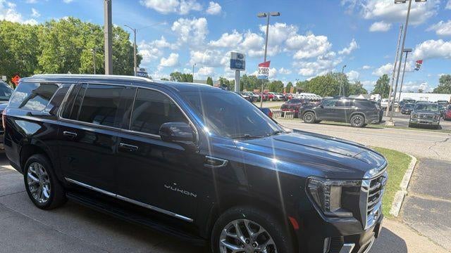 2021 GMC Yukon XL SLT