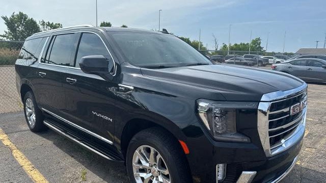 2023 GMC Yukon XL SLT