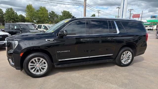 2023 GMC Yukon XL SLT