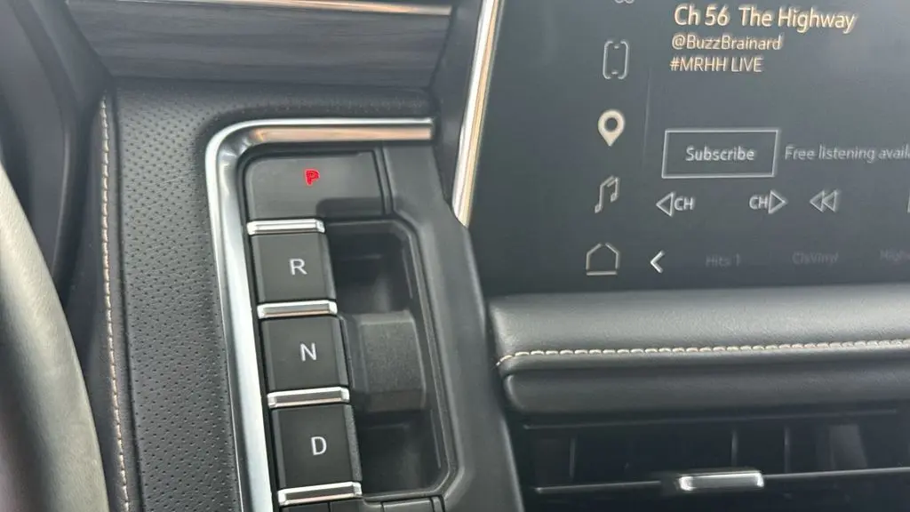 2023 GMC Yukon XL SLT