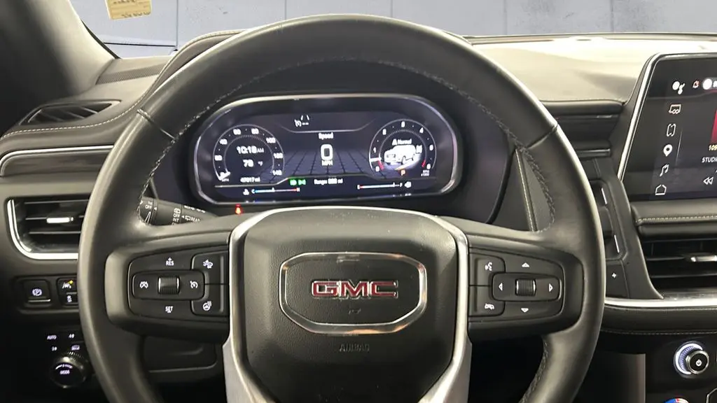 2023 GMC Yukon XL SLT