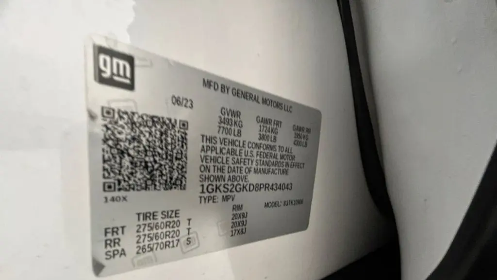 2023 GMC Yukon XL SLT
