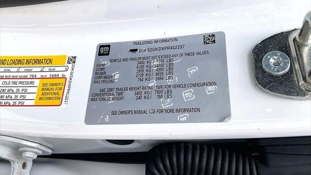 2023 GMC Yukon XL SLT