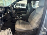 2025 Yukon XL Thumbnail 13