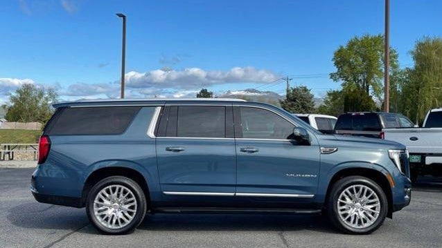 2025 GMC Yukon XL Elevation