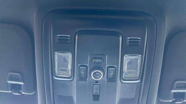 2025 GMC Yukon XL Elevation