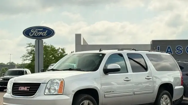 2013 GMC Yukon XL SLE