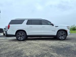 2021 Yukon XL Thumbnail 4