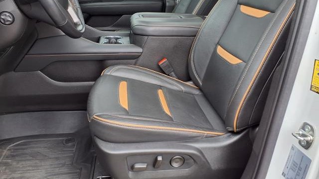 2021 GMC Yukon XL AT4