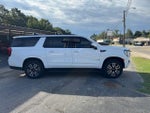 2022 Yukon XL Thumbnail 4