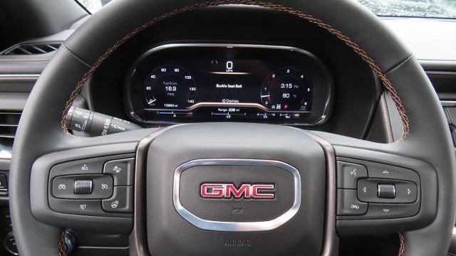 2024 GMC Yukon XL AT4