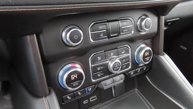 2024 GMC Yukon XL AT4