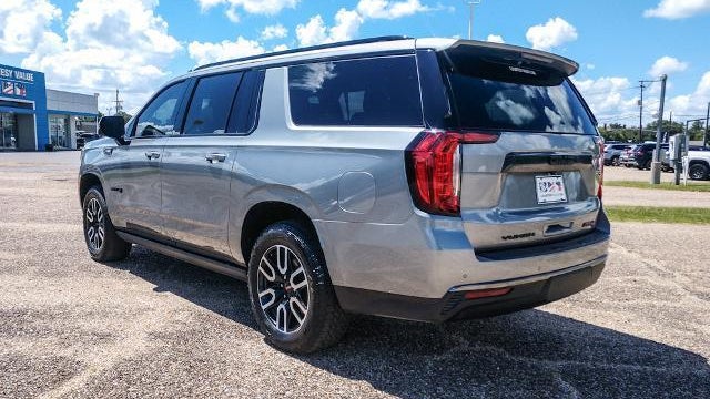 2023 GMC Yukon XL AT4