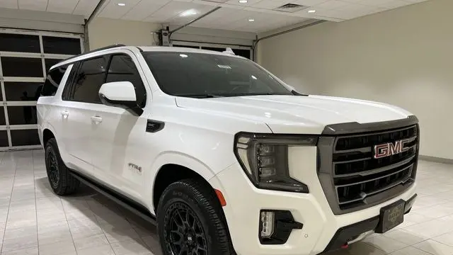 2023 GMC Yukon XL AT4
