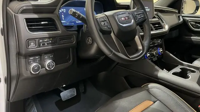 2023 GMC Yukon XL AT4