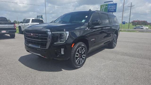 2021 GMC Yukon XL AT4