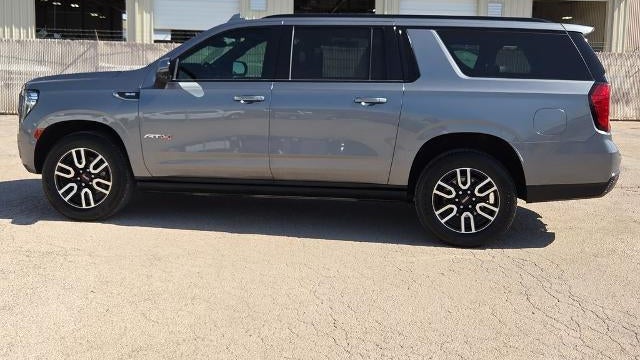 2021 GMC Yukon XL AT4