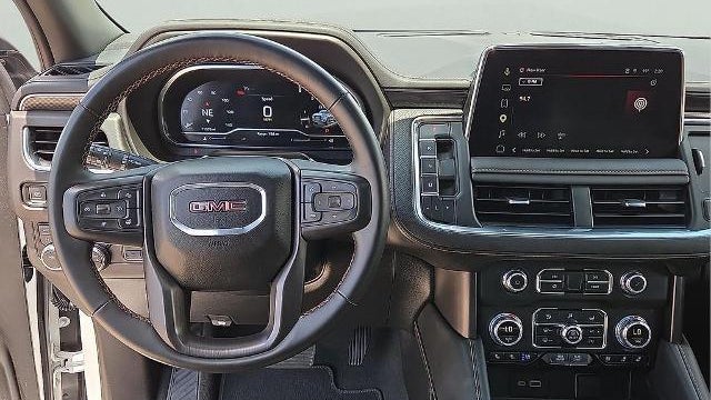 2023 GMC Yukon XL AT4