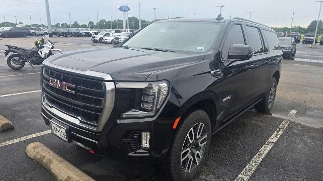 2023 GMC Yukon XL AT4