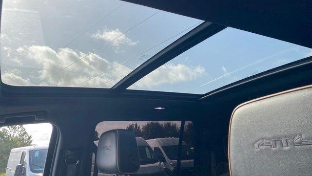 2023 GMC Yukon XL AT4