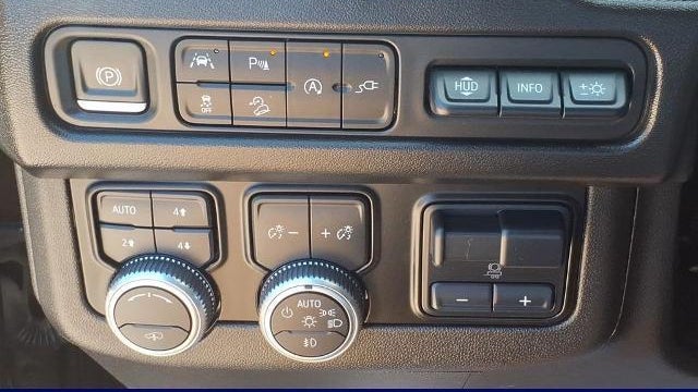 2021 GMC Yukon XL AT4