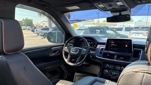 2023 GMC Yukon XL AT4