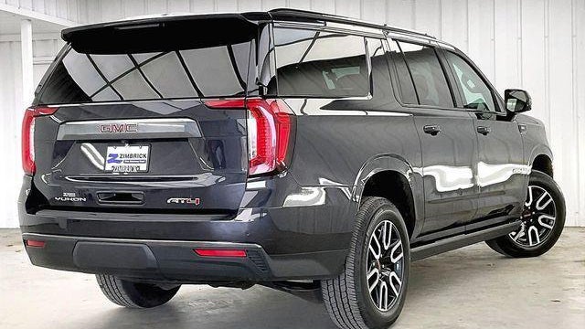 2023 GMC Yukon XL AT4