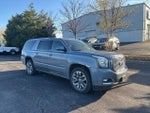 2016 Yukon XL Thumbnail 3