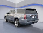 2016 Yukon XL Thumbnail 11