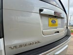 2016 Yukon XL Thumbnail 11