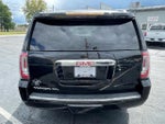 2017 Yukon XL Thumbnail 6