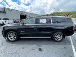 2017 Yukon XL Thumbnail 9