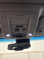 2018 Yukon XL Thumbnail 15