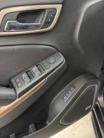 2018 Yukon XL Thumbnail 18