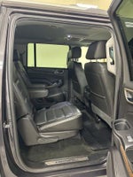 2018 Yukon XL Thumbnail 31