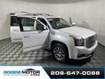 2016 Yukon XL Thumbnail 8