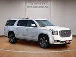 2017 Yukon XL Thumbnail 3