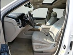 2017 Yukon XL Thumbnail 10