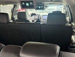 2018 Yukon XL Thumbnail 38