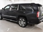 2017 Yukon XL Thumbnail 13