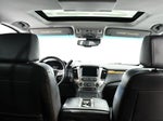 2017 Yukon XL Thumbnail 15