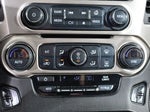 2017 Yukon XL Thumbnail 27