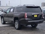 2017 Yukon XL Thumbnail 5