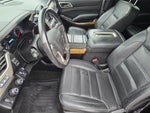 2017 Yukon XL Thumbnail 11