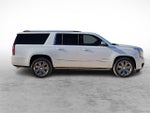 2017 Yukon XL Thumbnail 12