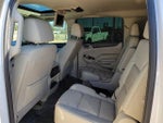2017 Yukon XL Thumbnail 16