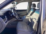 2016 Yukon XL Thumbnail 4