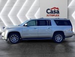 2016 Yukon XL Thumbnail 5