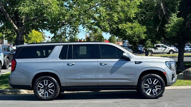 2023 GMC Yukon XL AT4