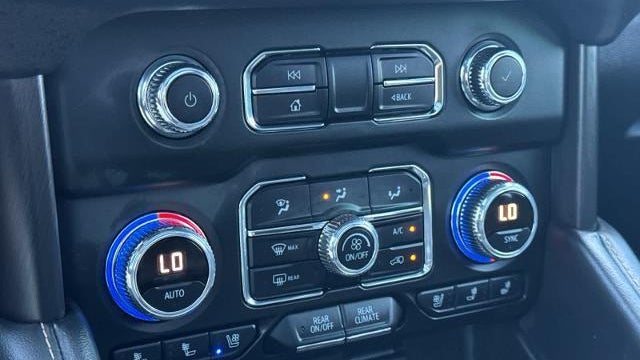 2023 GMC Yukon XL AT4
